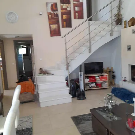 Villa H BIΛΑ ΤΩΝ ΟΝΕΙΡΩΝ ΣΟΥ-999 THE VILLA OF YOURS Dreams 999